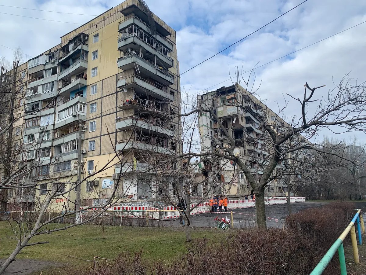 118 Victory Embankment apartment block. Photo: Olga Musafirova, exclusively for Novaya Gazeta Europe