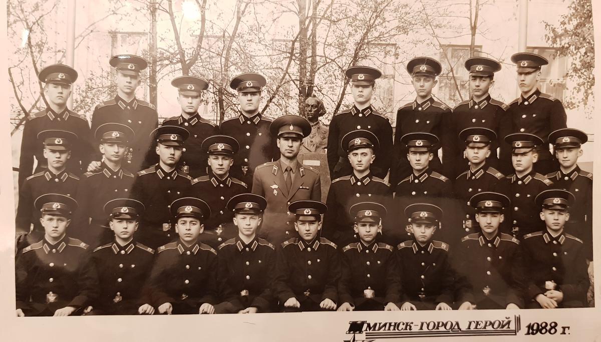 Макарчук нижний справа. Фото из архива Олега Рожкова