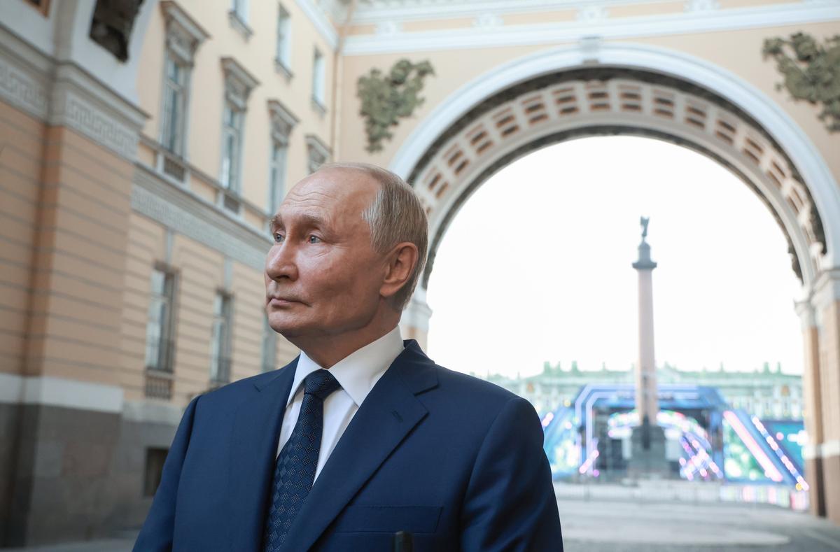 Vladimir Putin answers questions from journalists after addressing the 10th St. Petersburg International United Cultures Forum, 12 September 2024. Photo: EPA-EFE / VYACHESLAV PROKOFYEV / SPUTNIK / KREMLIN / POOL