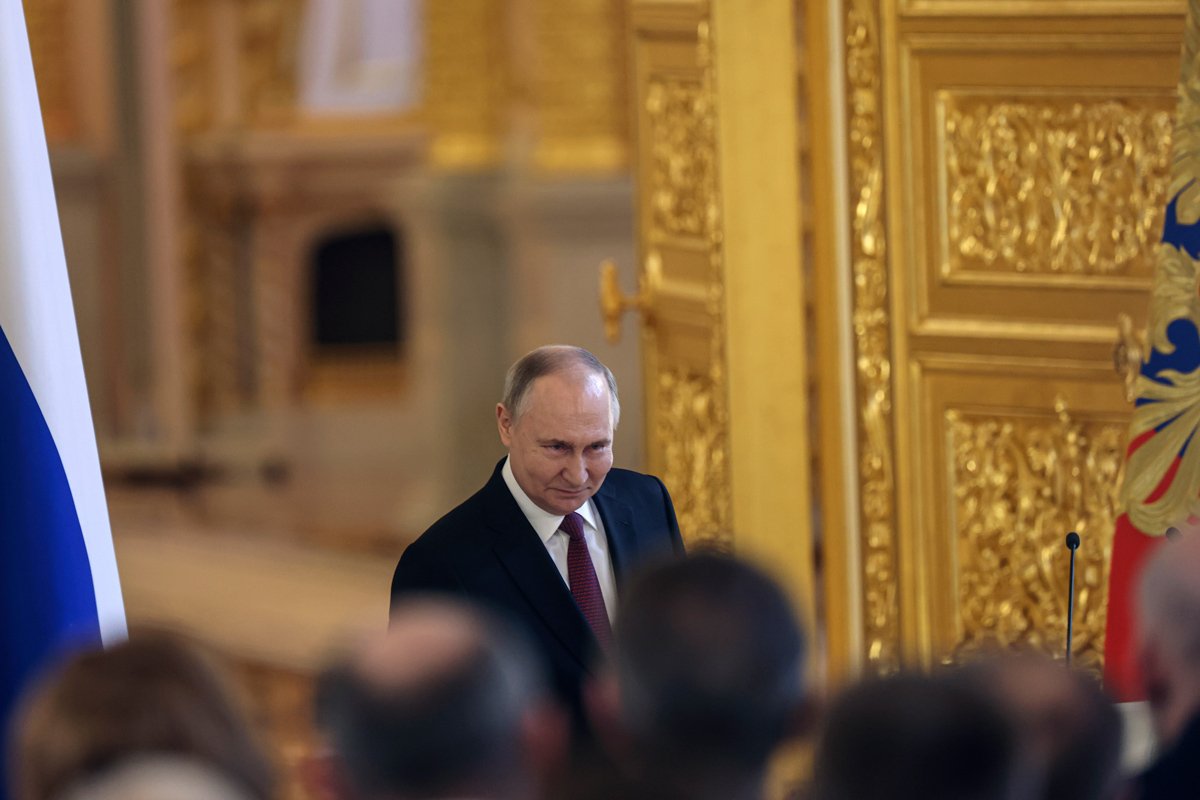 Владимир Путин встречается со своими доверенными лицами в Кремле в Москве, 20 марта 2024 года. Фото: Сергей Ильницкий / EPA-EFE