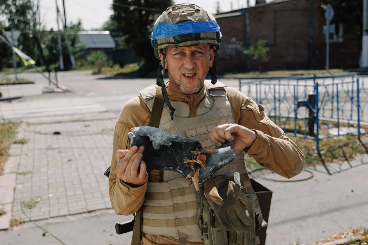 Oleksiy Dmytrashkovsky with shell fragments in Sudzha, August 2024. Photo: Facebook