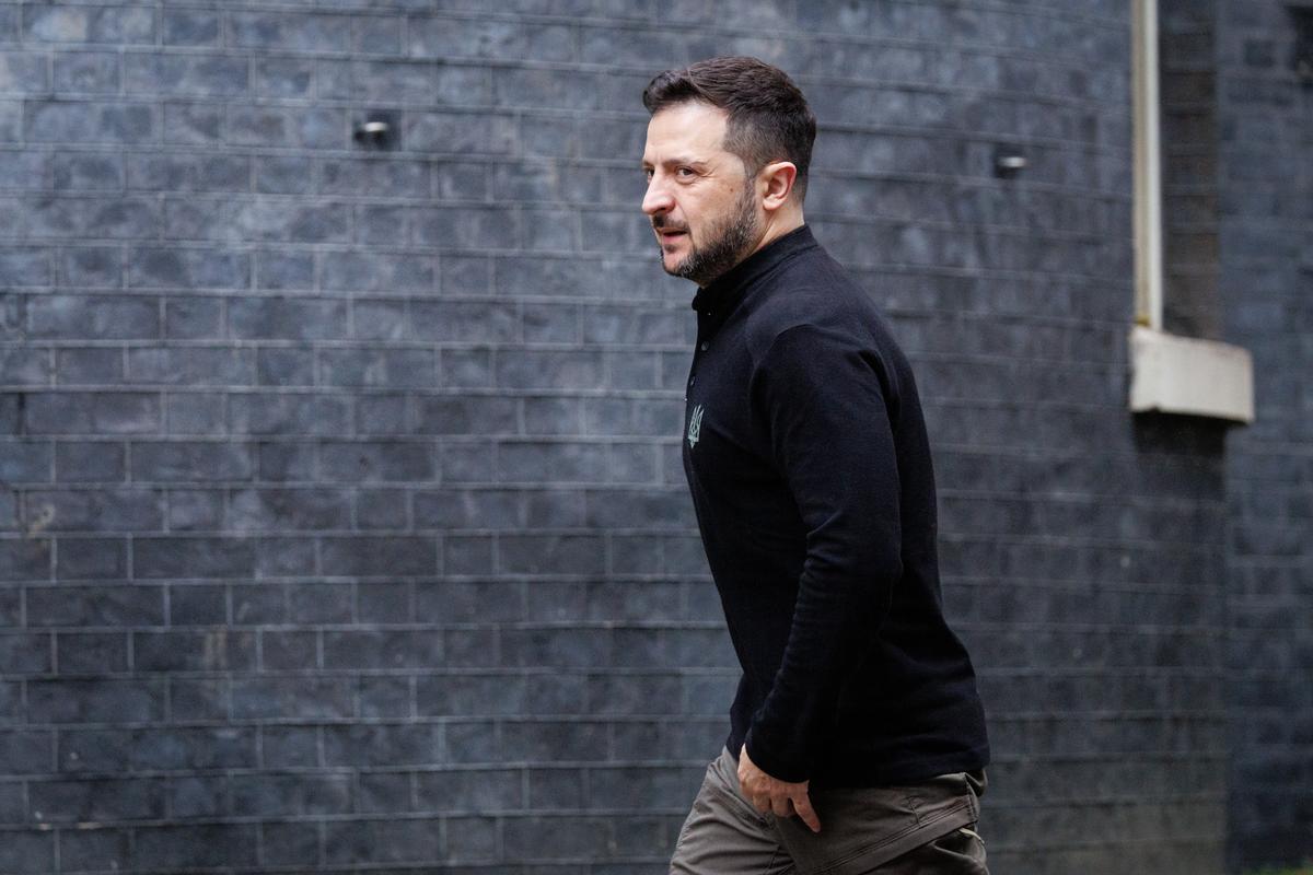 Ukrainian President Volodymyr Zelensky arrives at 10 Downing Street for a meeting with British Prime Minister Sir Keir Starmer, London, 10 October 2024. Photo: EPA-EFE / TOLGA AKMEN