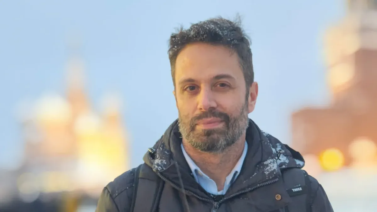 Из России выслали испанского журналиста, написавшего книгу «Путинистан»