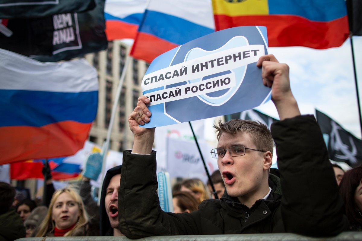 Митинг за свободный интернет в Москве, 10 марта 2019 года. Фото: Александр Земляниченко / AP Photo / Scanpix / LETA