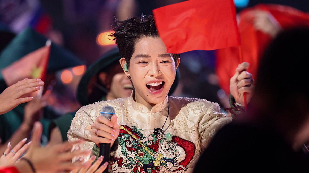 «Благородство» Шамана, отстранение участницы из США и выставка передовых технологий