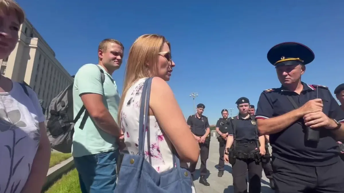 Родственники мобилизованных вышли на акцию протеста к зданию Минобороны России