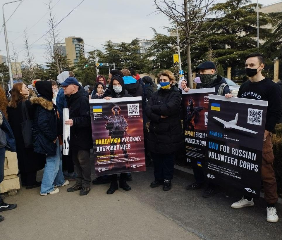 Сторонники и волонтеры Гражданского совета на митинге в Тбилиси. Фото: Гражданский Совет / Telegram