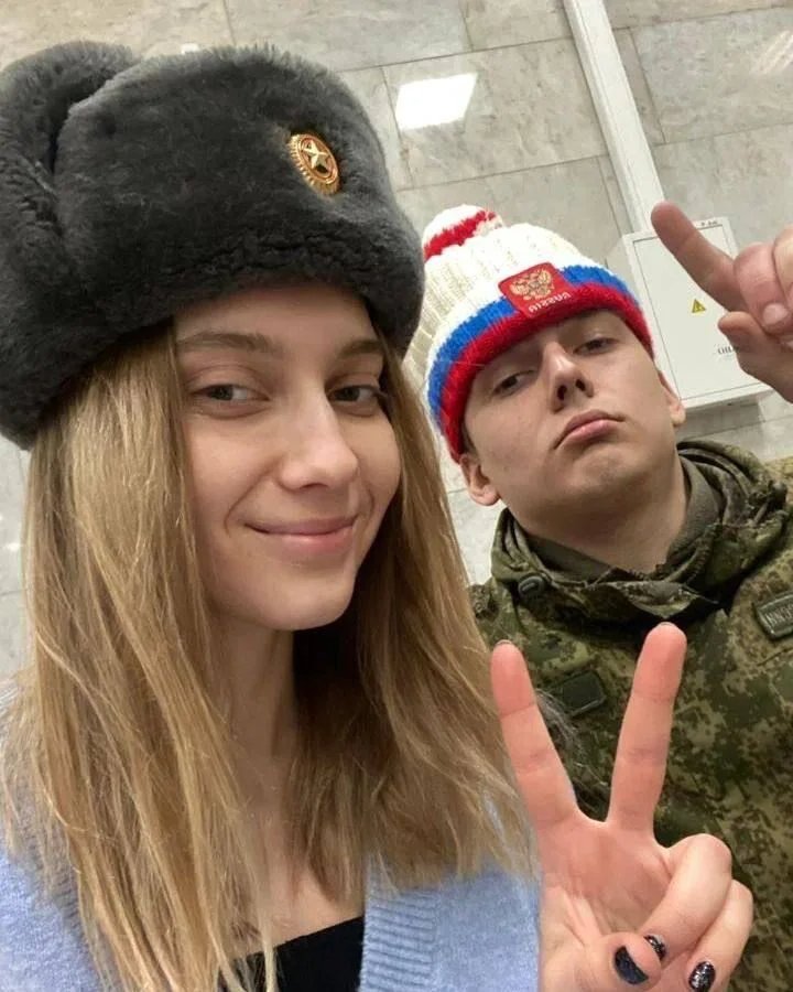 Анна Смирнова с братом. Фото: соцсети
