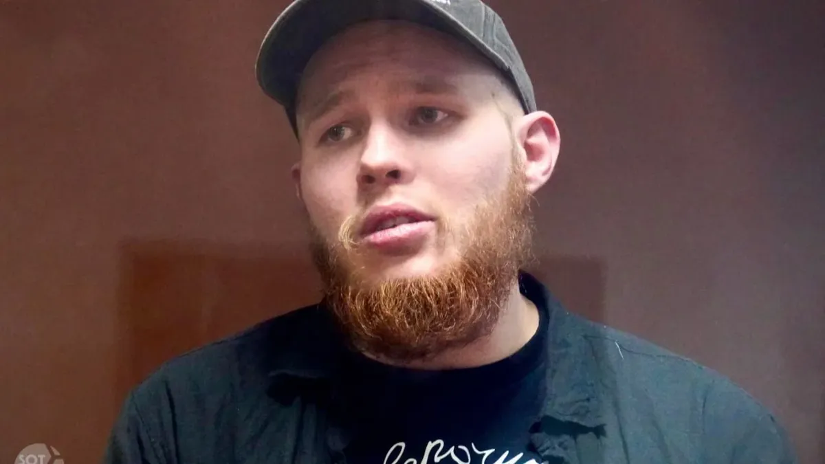 Фигурантов дела Antifa United приговорили к срокам от 2,5 до 9 лет колонии. Один из обвиняемых умер, а другой подвергся пыткам