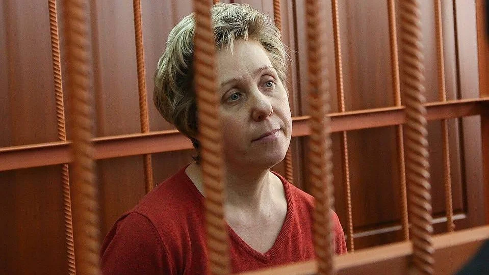 Экс-гендиректор «Зимней вишни» вышла на свободу спустя два года после приговора. Она должна была провести в колонии 13 лет