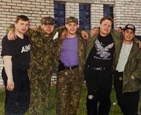 Дмитрий Скворцов второй справа. Фото:  ВКонтакте