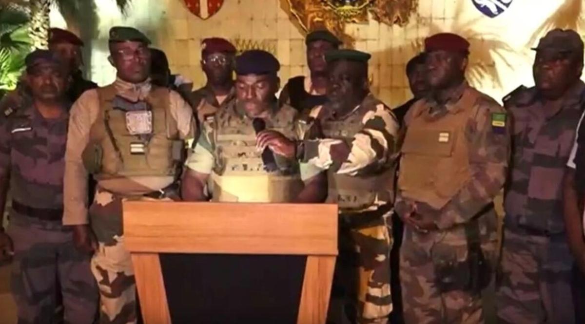 Фото: выступление военных на телеканале Gabon 24