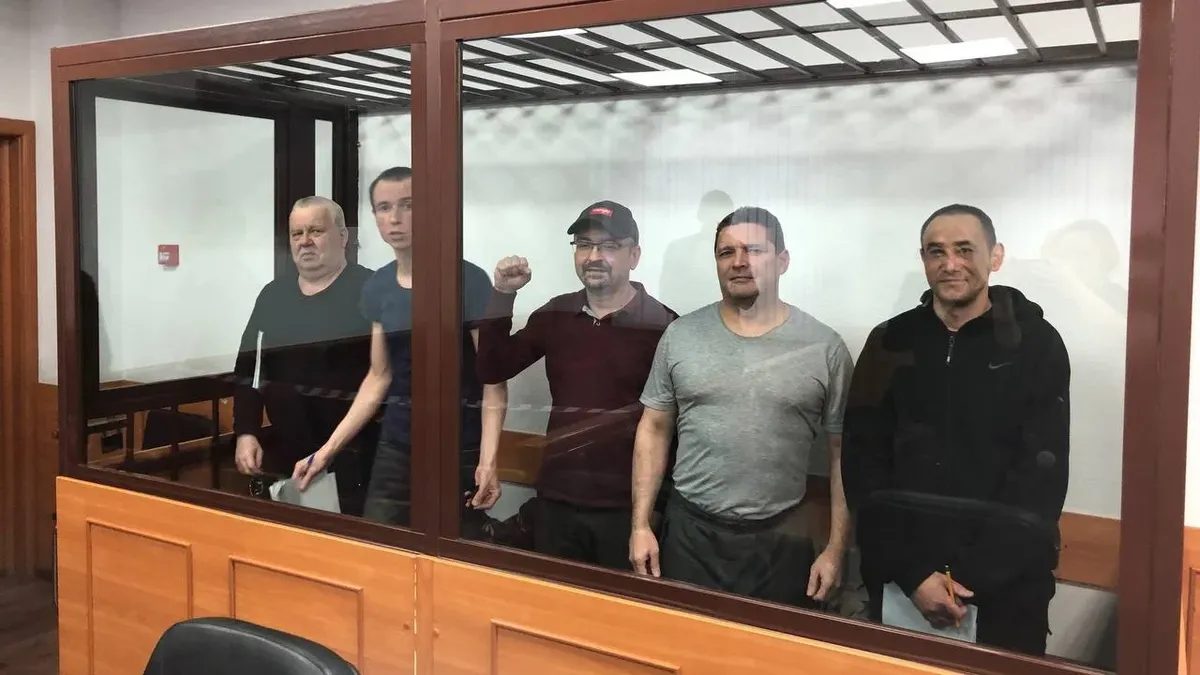 Пятерых уфимских марксистов приговорили к срокам до 22 лет колонии. Их обвинили в попытке свергнуть режим и установить советскую власть