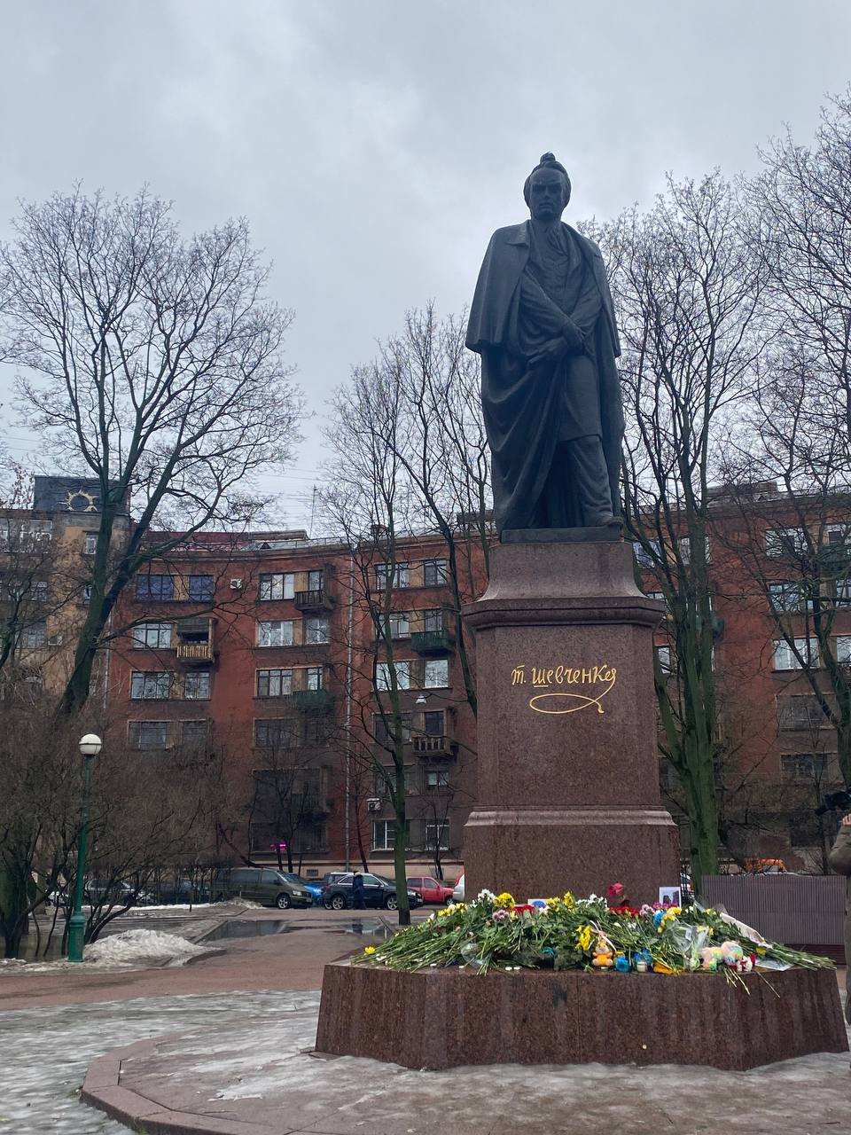 Памятник Тарасу Шевченко в Санкт-Петербурге. Фото:  Telegram