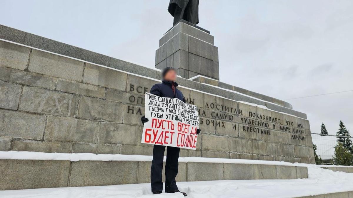 Russian activist fined for ‘discrediting army’ over Soviet children’s song lyrics