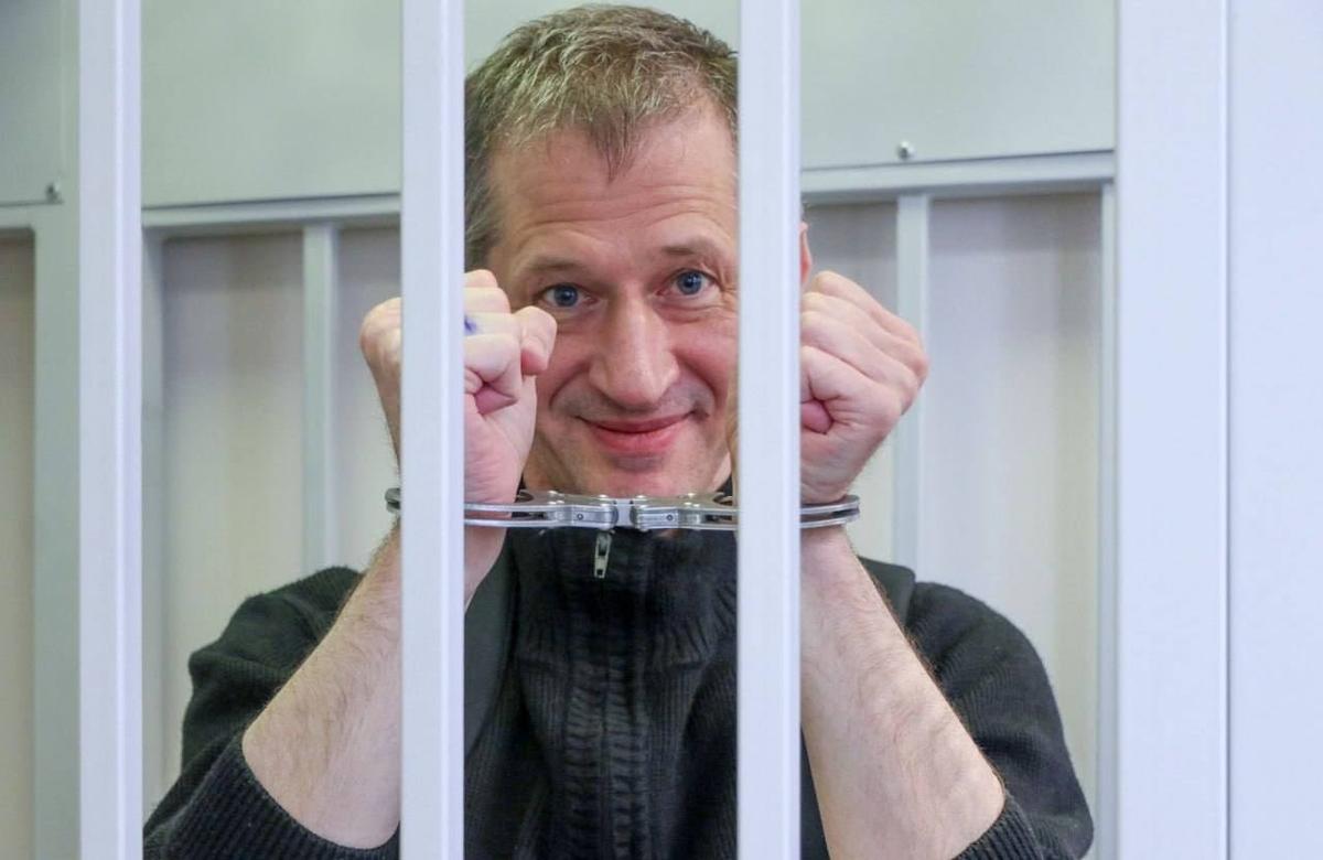 Осужденный на 7 лет колонии по делу о «военных фейках» журналист Роман Иванов, фото: Дарья Корнилова