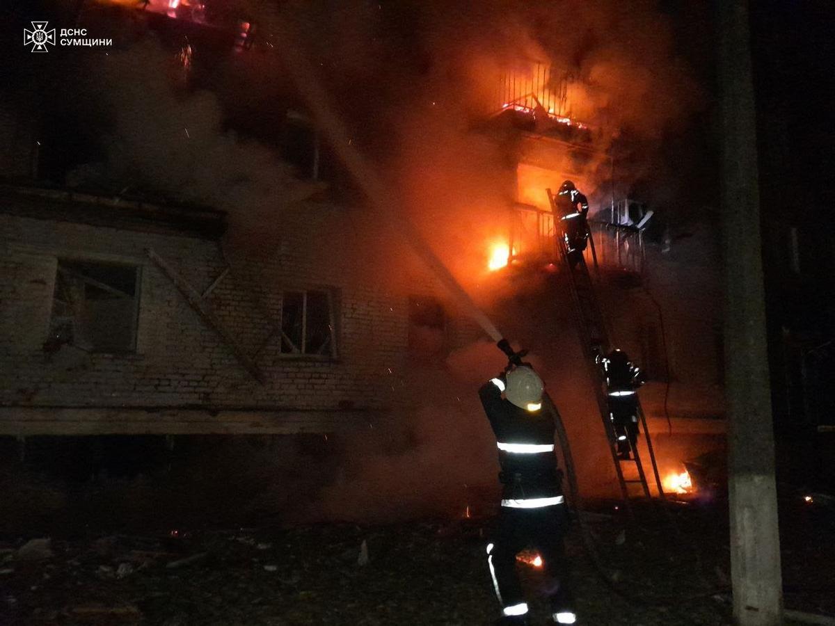 Firefighters tackling a fire following a Russian drone strike on the city of Konotop in northeastern Ukraine, 12 September 2024. Photo: State Emergency Service of Ukraine