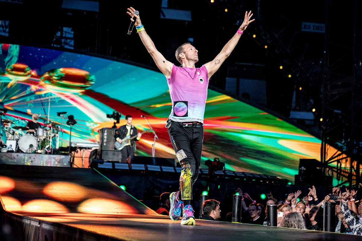Британский певец Крис Мартин из британской группы Coldplay, 05 июля 2023 года. Фото: Mads Claus Rasmussen / EPA-EFE