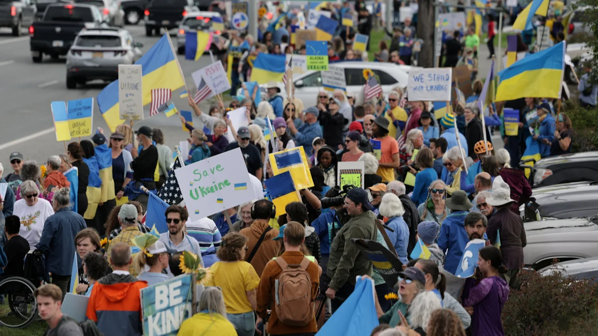 В Анкоридже на Аляске прошел митинг в поддержку Украины и против визита Владимира Путина