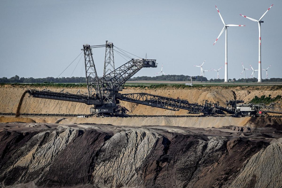 Угольный карьер, Яккерат, Германия. Фото: EPA-EFE / SASCHA STEINBACH