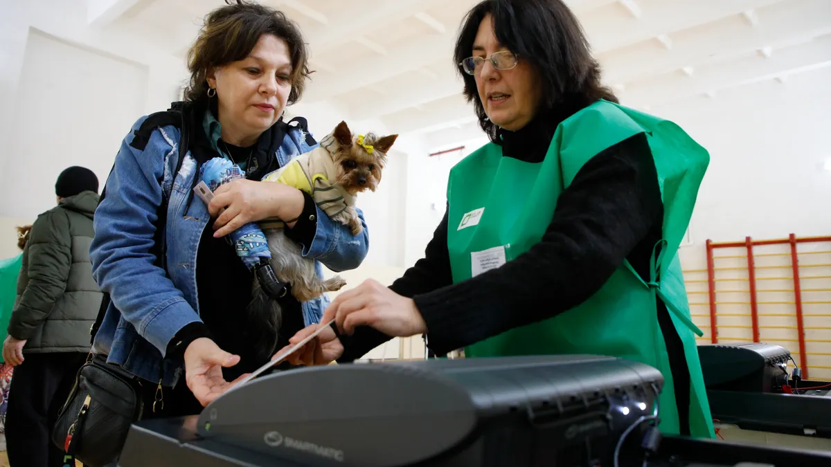Election day in Georgia marred by reports of street violence and vote rigging