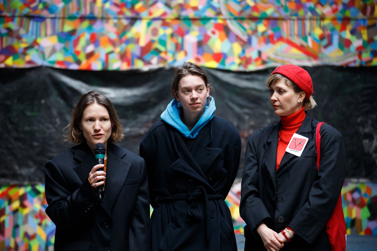 Организаторки фестиваля (слева направо): Екатерина Олейникова, Алиса Сафина, Мария Чупринская. Фото: Никита Муравьёв