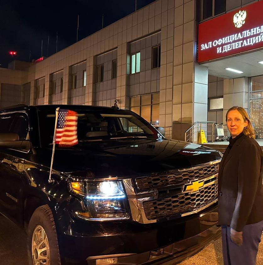 Фото: посол США в России Линн Трейси в Москве