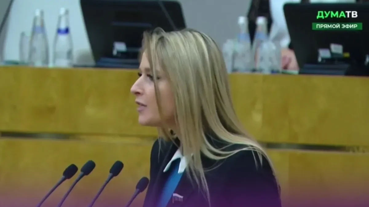 Из школьной программы убрали повесть Владимира Маканина «Кавказский пленный» после доноса на «ЛГБТ-пропаганду». Это первый подобный случай