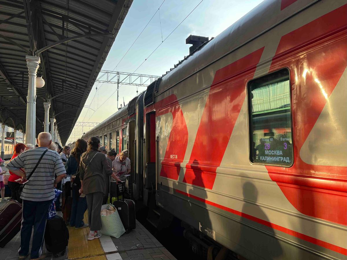 Посадка на поезд Москва–Калининград. Фото: Кира Киселёва
