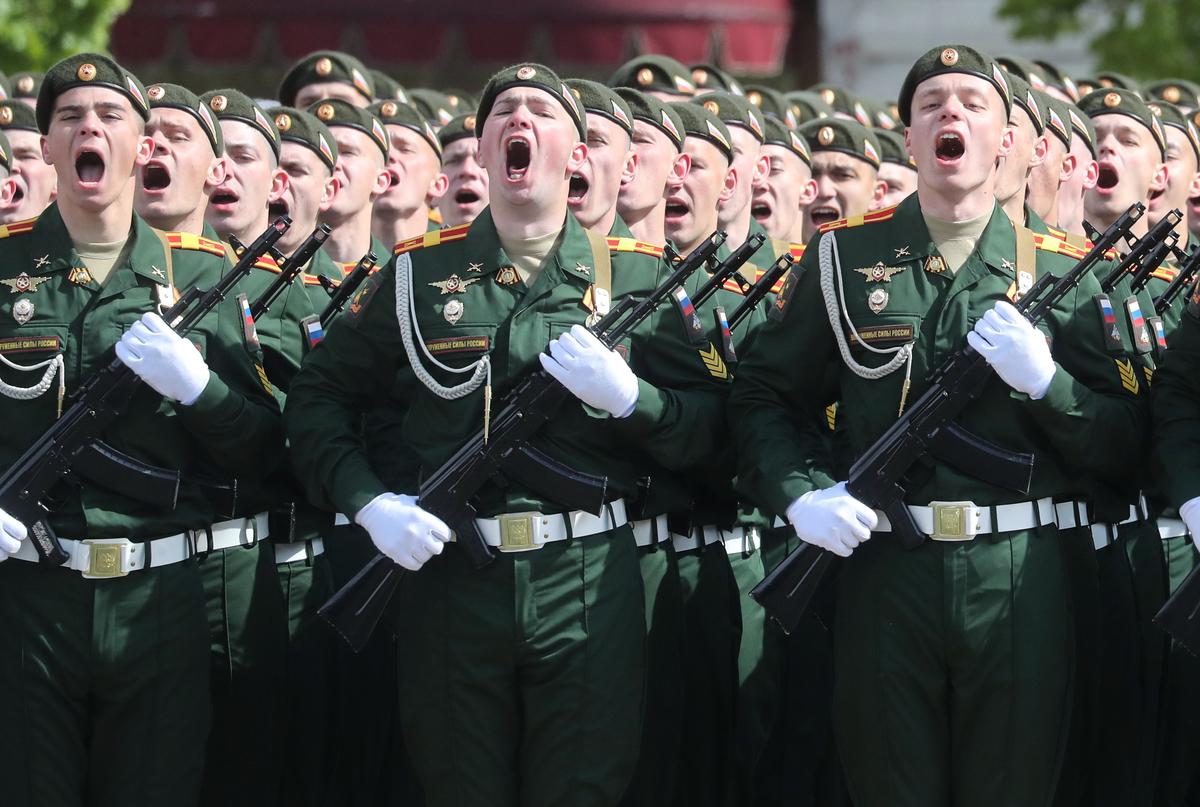 Russian servicemen take part in the Victory Day military parade on Red Square in Moscow, 9 May 2024. Photo: EPA-EFE / MAXIM SHIPENKOV