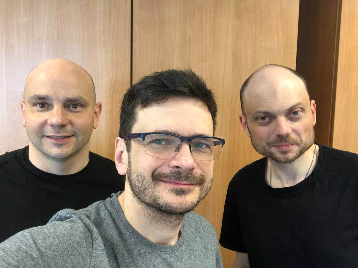 Andrey Pivovarov (L), Ilya Yashin (C), and Vladimir Kara-Murza (R). Photo: Ilya Yashin / Telegram