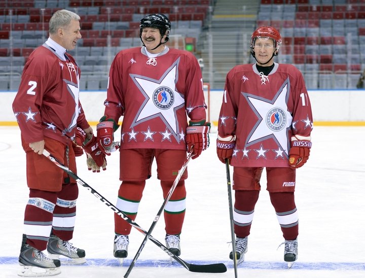 Vladimir Putin, Alexander Lukashenko and Russian hockey player Vyacheslav Fetisov play in an ice hockey match in Sochi, Russia, on 4 January 2014. Photo: EPA / ALEXEY NIKOLSKY / RIA NOVOSTI / GOVERNMENT PRESS SERVICE