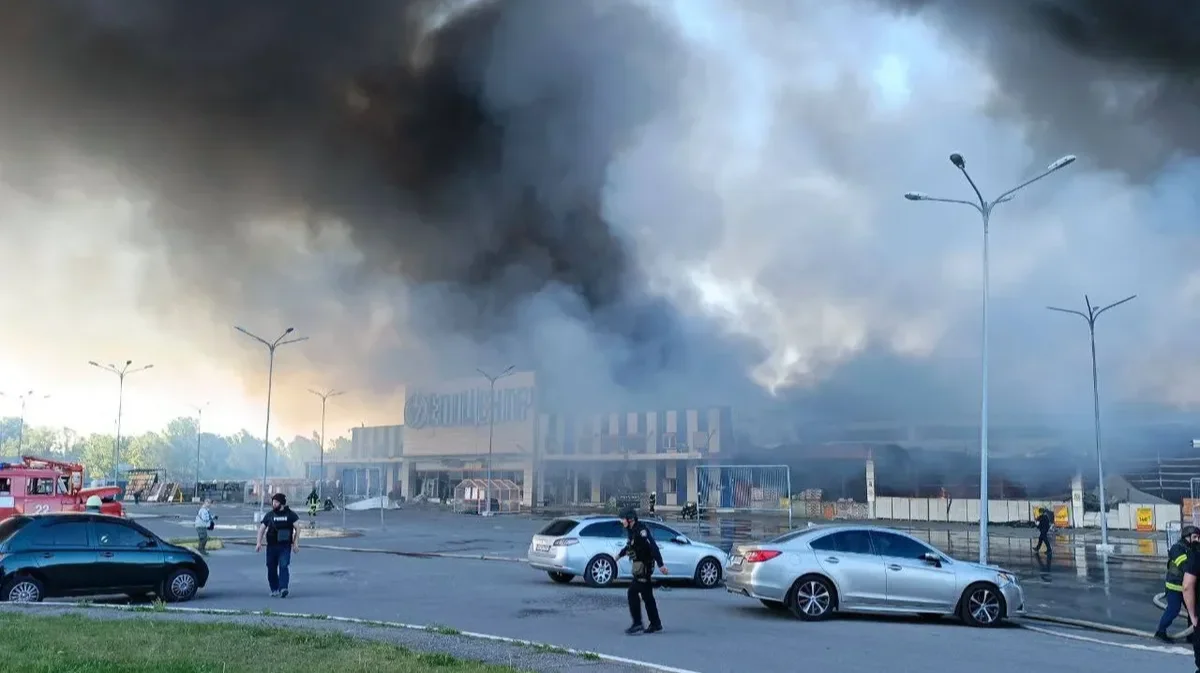 Zelensky accuses Putin of being ‘madman’ following airstrike on Kharkiv hypermarket
