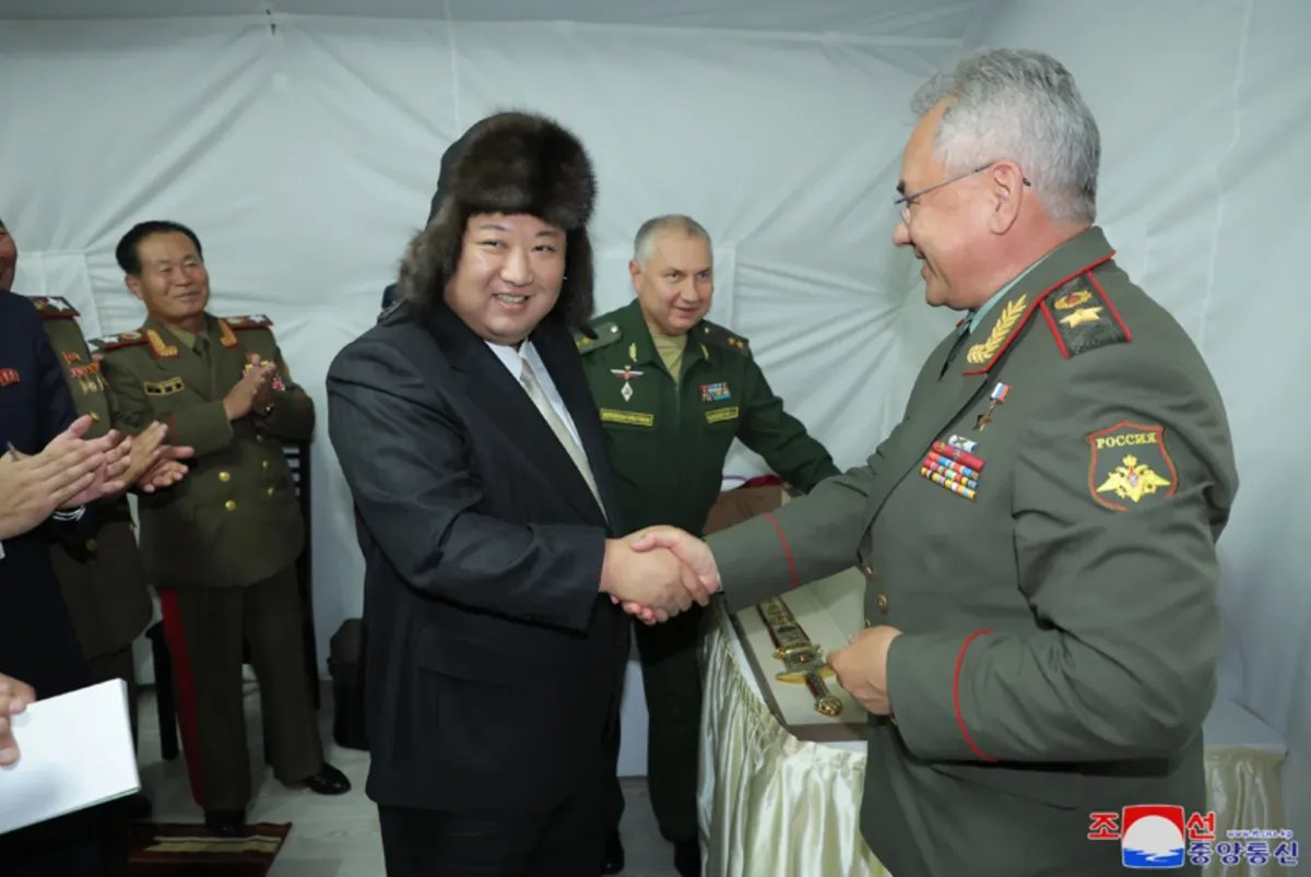 Kim and Russian Defence Minister Sergey Shoigu / Photo: Korean Central News Agency (KCNA)