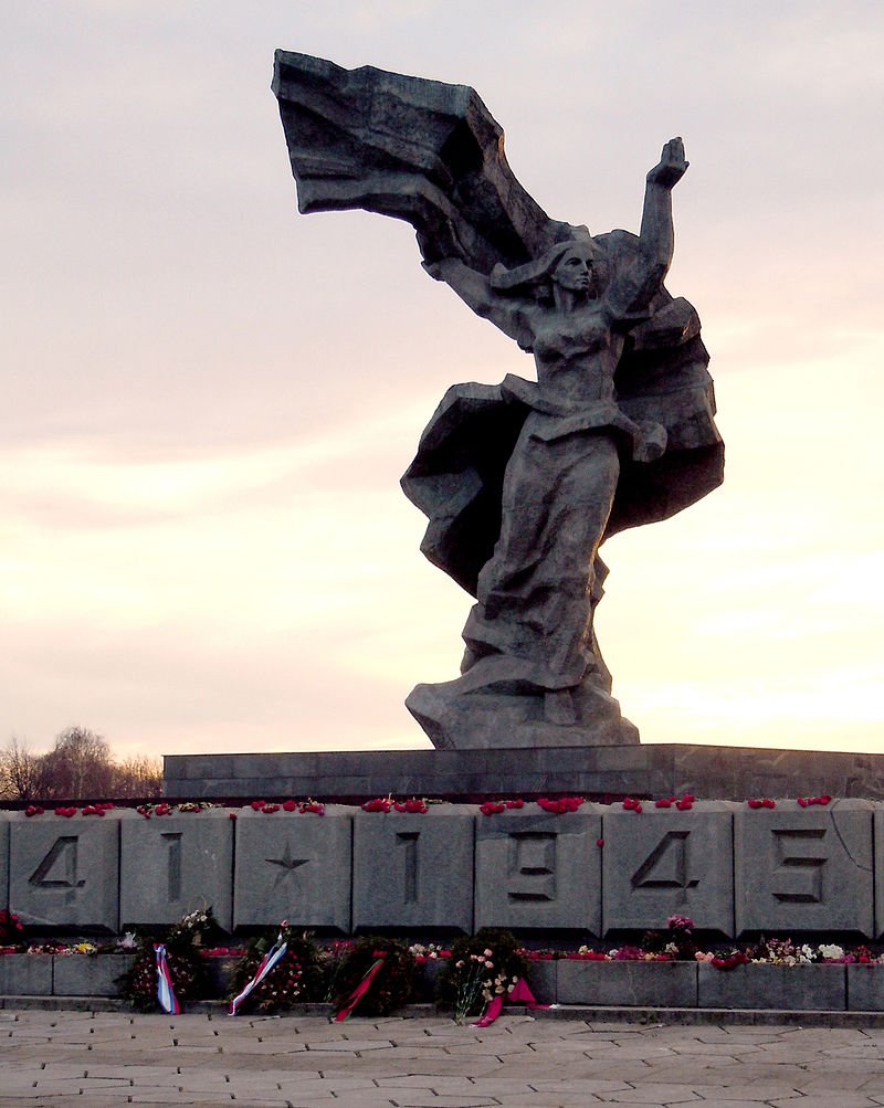 Памятник Освободителям Риги. Фото: Wikimedia Commons