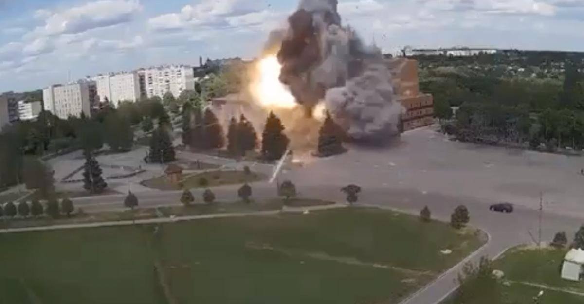 Фото: скриншот с видео взрыва