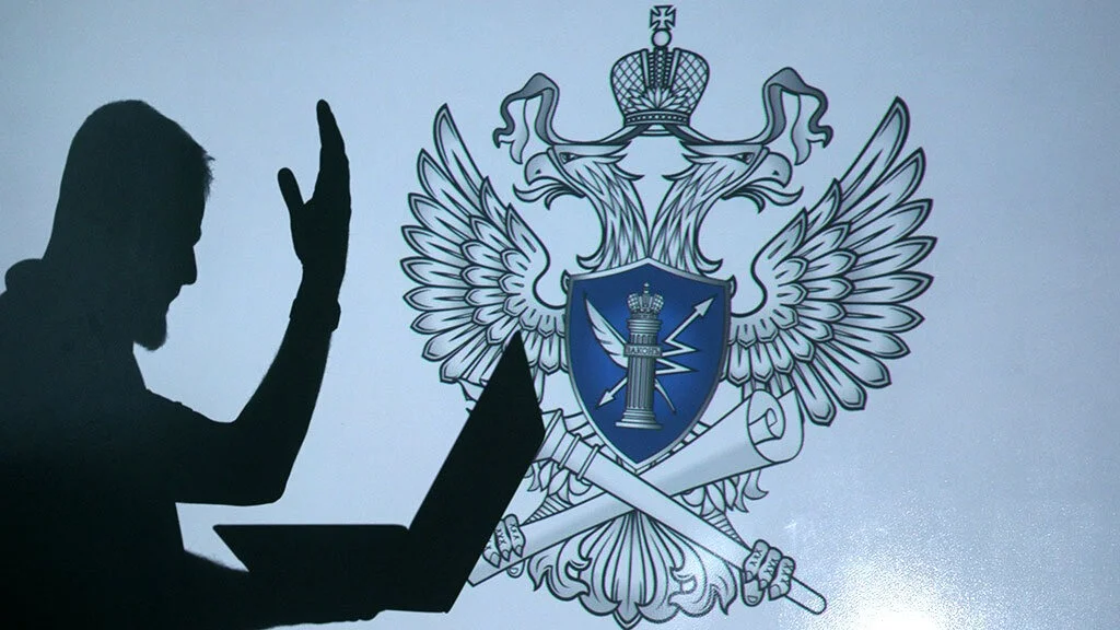 РКН потребовал от СМИ удалить новости о том, что блокировки ведомства спровоцировали банковский сбой