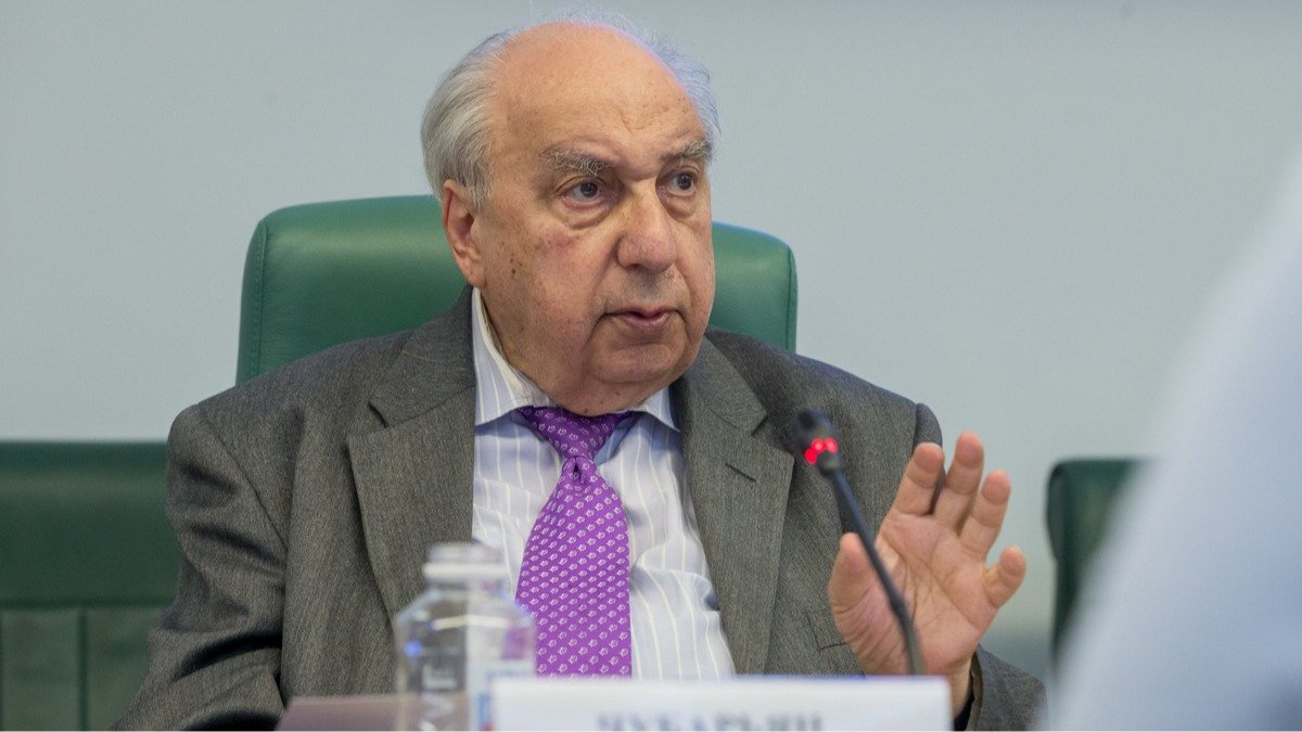 Царский академик