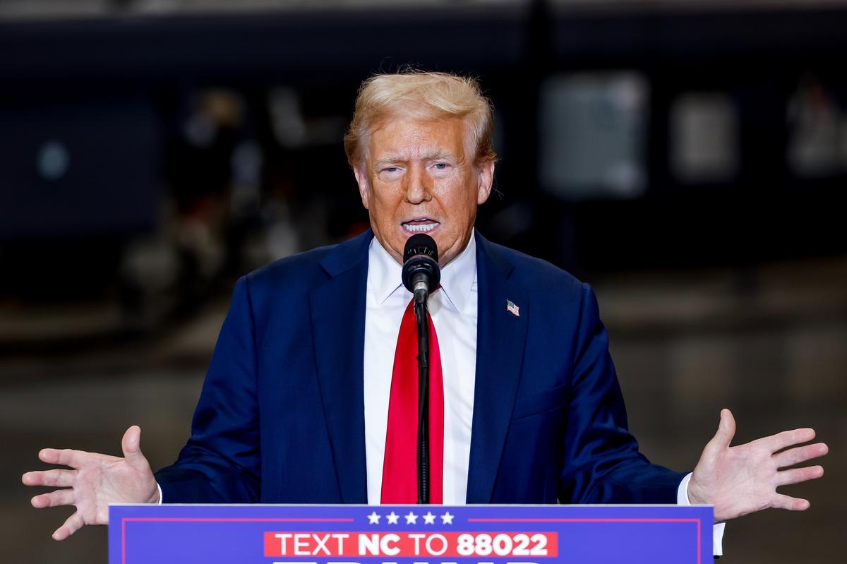 Former US president and Republican presidential nominee Donald Trump speaks at a campaign event in Charlotte, North Carolina, USA, 25 September 2024. Photo: EPA-EFE/ERIK S. LESSER