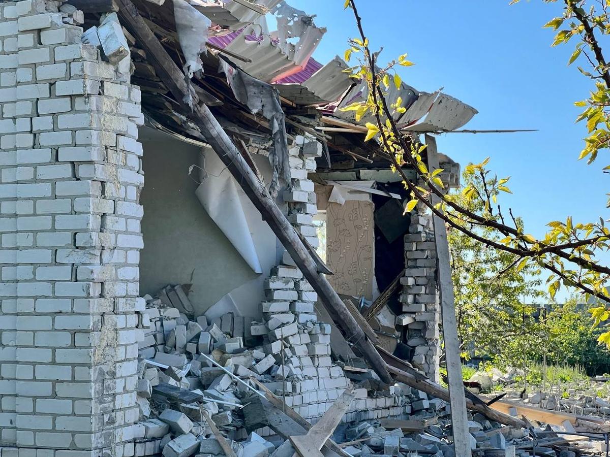 Один из разрушенных домов в Нехотеевке. Фото: телеграм-канал Гладкова