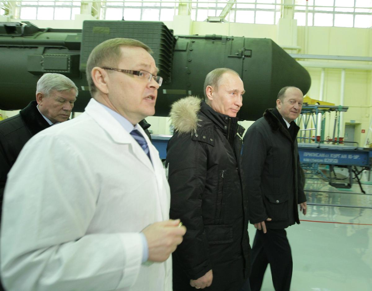 Владимир Путин на Воткинском заводе, март 2011 года. Фото:  Wikimedia Commons , CC BY 4.0