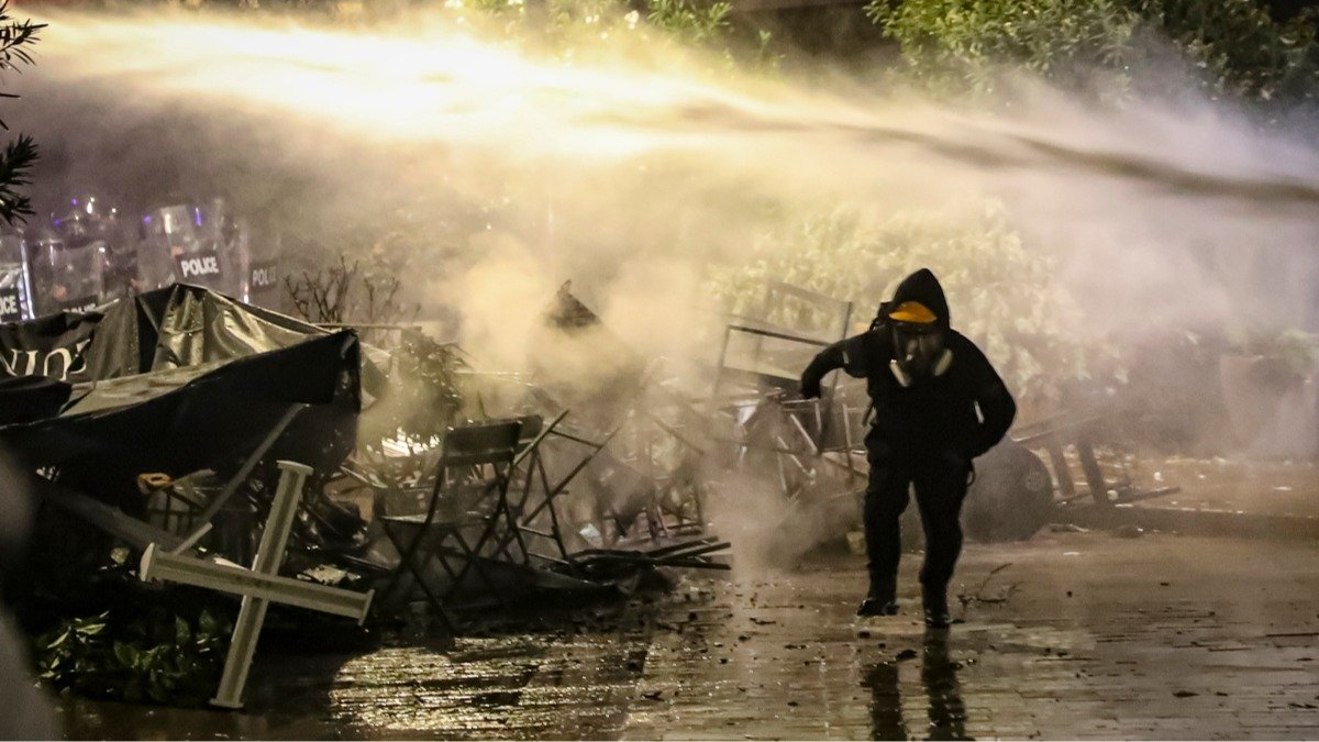 «Дело касается официальных доказательств, которые “утекли” из МВД»