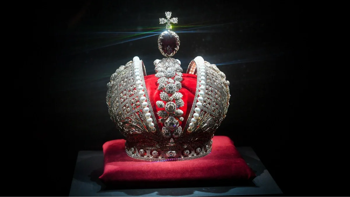 Между самодержавием и самовластием