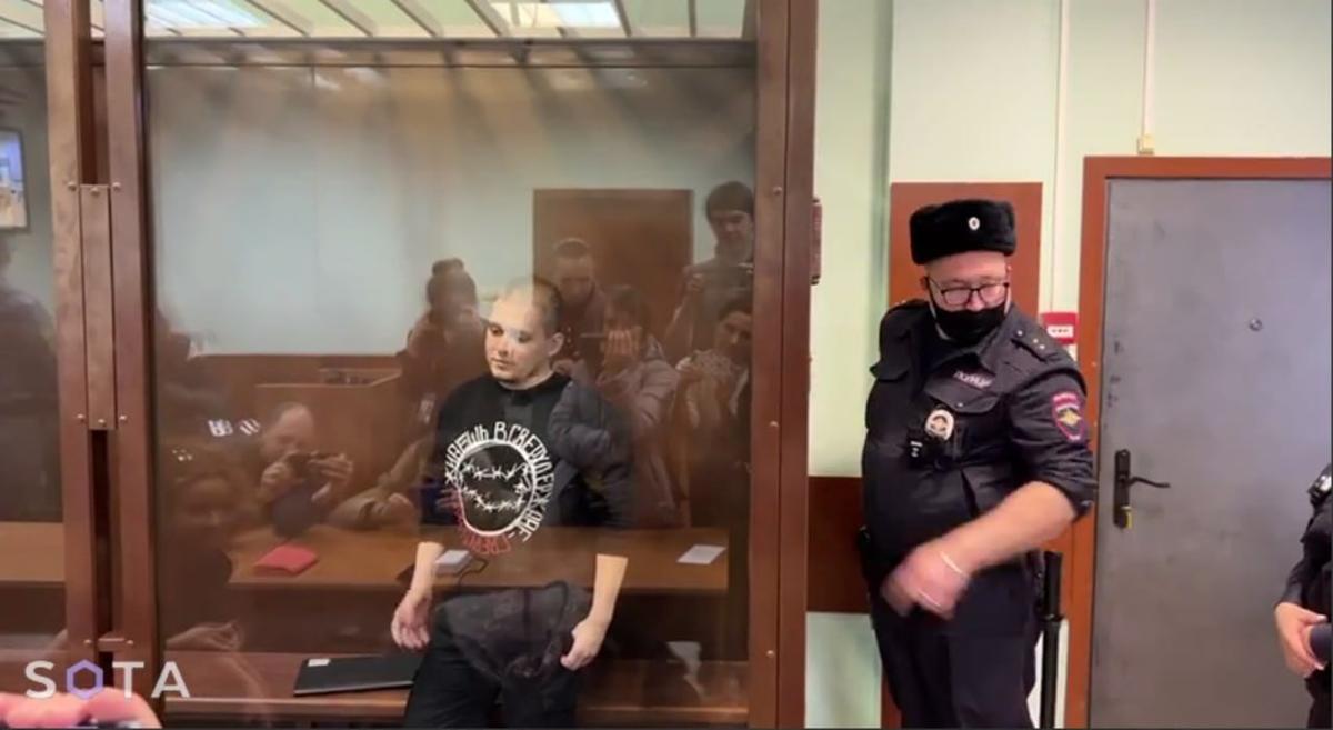 Дмитрий Иванов во время заседания суда. Кадр видео SOTA