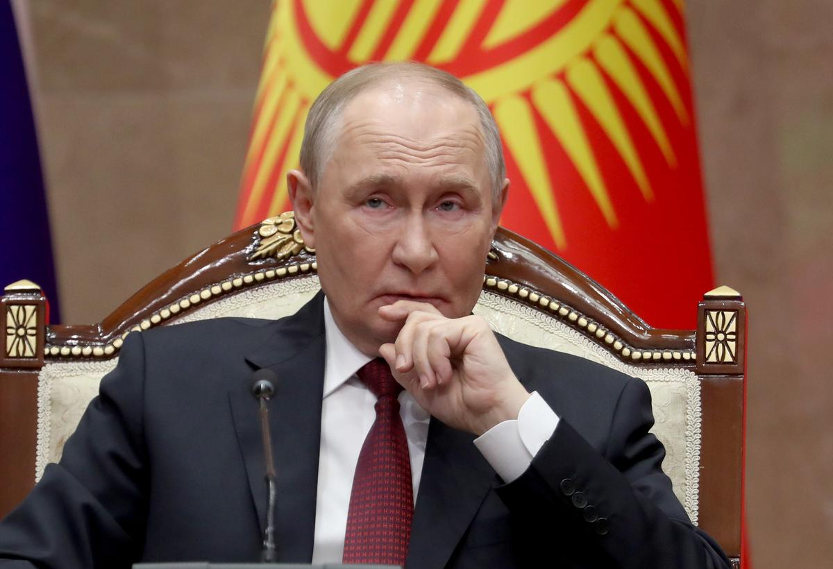 Vladimir Putin during a meeting with Kyrgyz President Sadyr Japarov in Bishkek, Kyrgyzstan, 26 November 2025. Photo: EPA / Igor Kovalenko