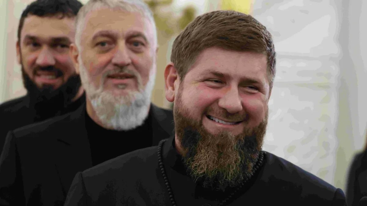 President of Chechnya Ramzan Kadyrov (right), State Duma Deputy Adam Delimkhanov (centre), and the chairman of Chechnya’s parliament Magomed Daudov (left). Photo: EPA-EFE / MIKHAIL METZEL / SPUTNIK/KREMLIN POOL