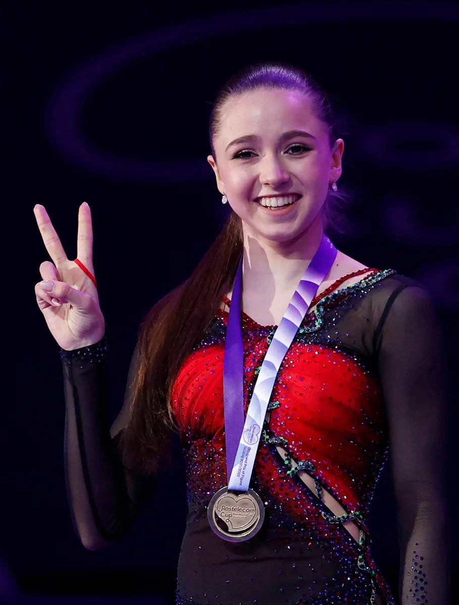 Kamila Valieva poses with her gold medal at the awarding ceremony for the winners of the Rostelecom Cup 2021 Figure Skating Grand Prix in Sochi, 28 November 2021. Photo: Anatoly Maltsev / EPA