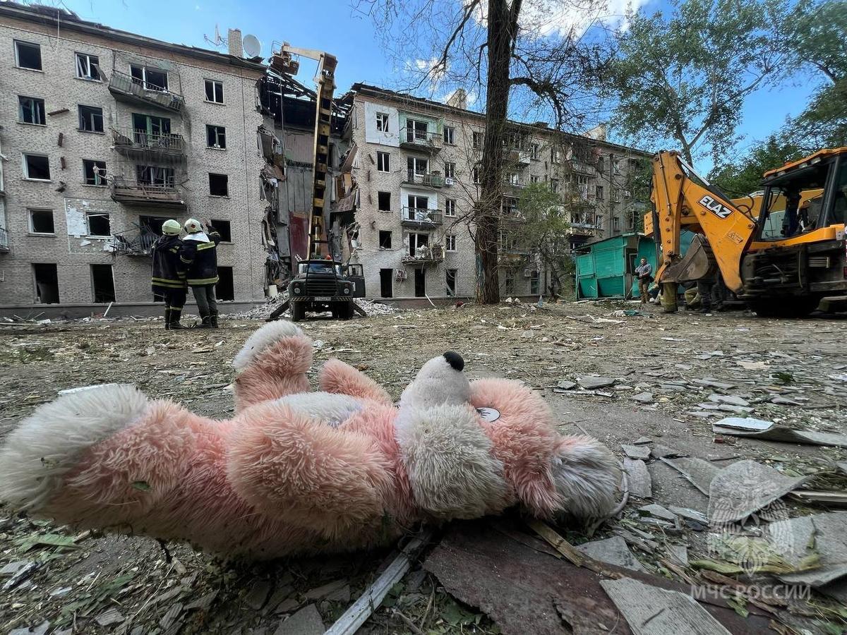 The aftermath of the strike. Photo: Russia’s Emergency Situations Ministry