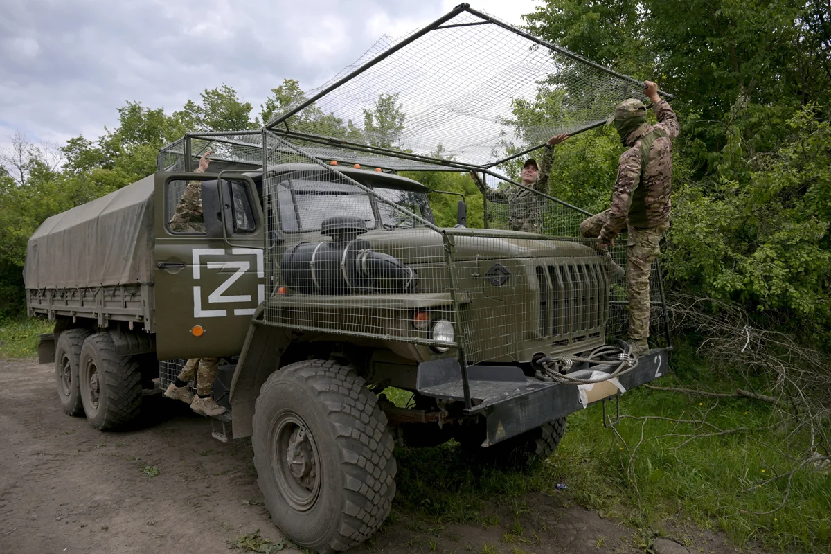 Ружье стреляет по своим. Российские военные в среднем каждые два-три дня  совершают убийства на оккупированных территориях. Среди жертв — как  сослуживцы, так и мирные жители. Исследование «Новой-Европа» — Новая газета  Европа