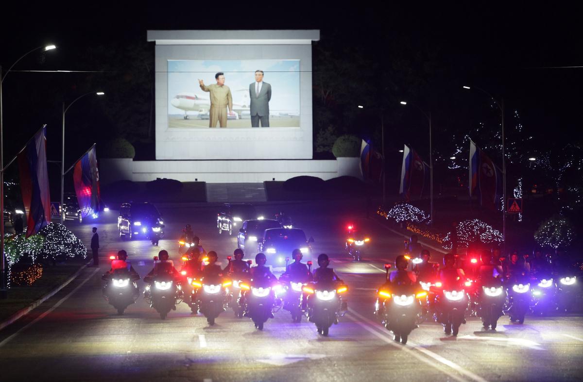 Putin and Kim travel into Pyongyang from the airport in the early hours of 19 June 2024. Photo: EPA-EFE / GAVRIIL GRIGOROV / SPUTNIK / KREMLIN POOL